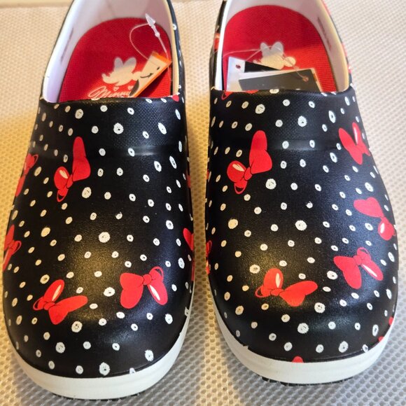 Minnie Mouse 7W crocs, NWT - Picture 4 of 4